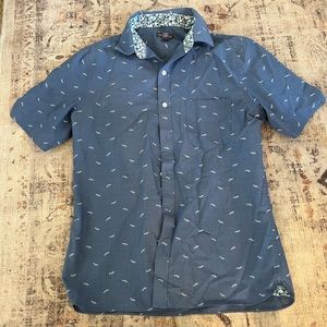 Van Heusen button up short sleeve shirt
